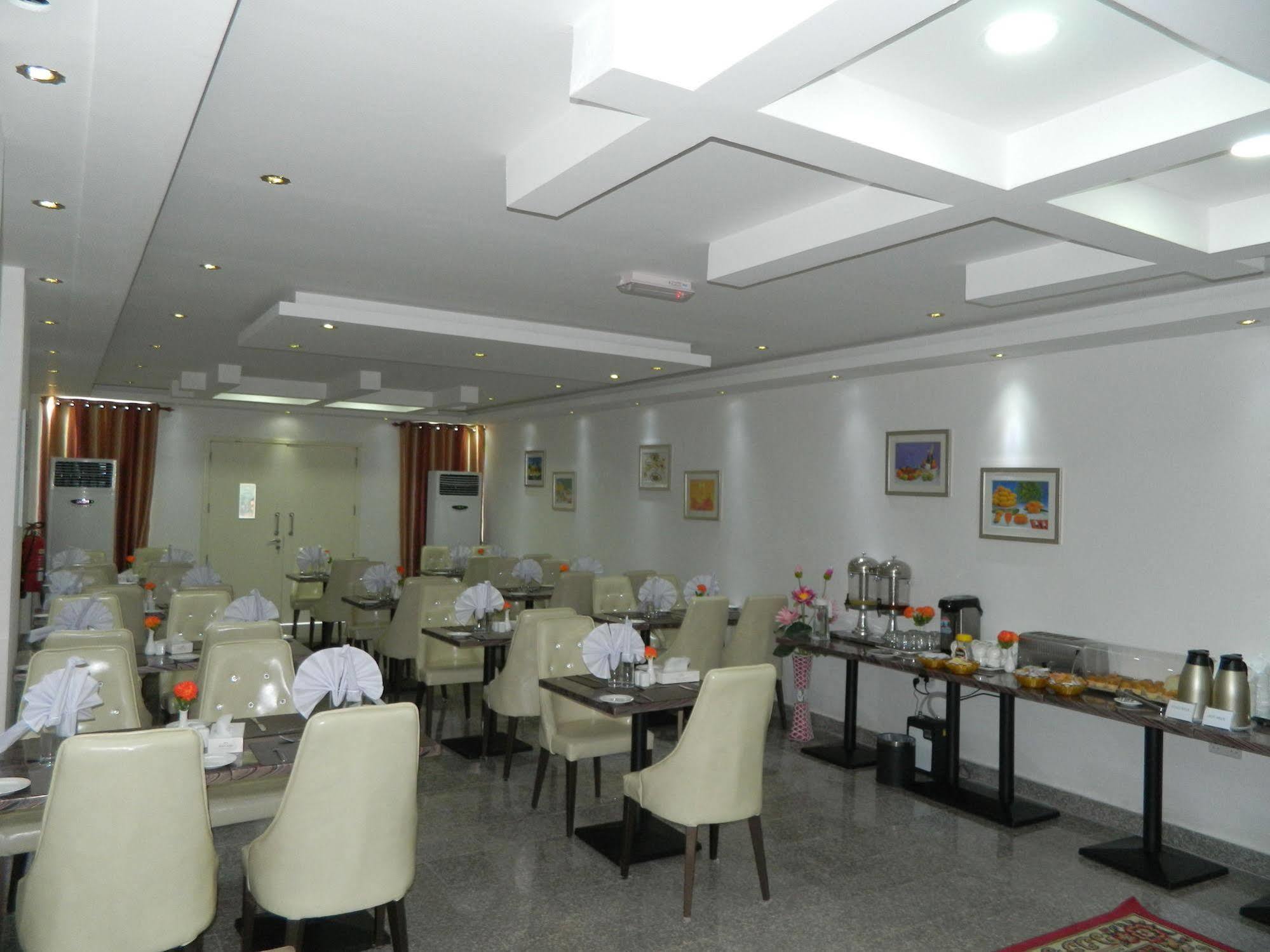 Wanasa Hotel Apartments Muscat Eksteriør bilde